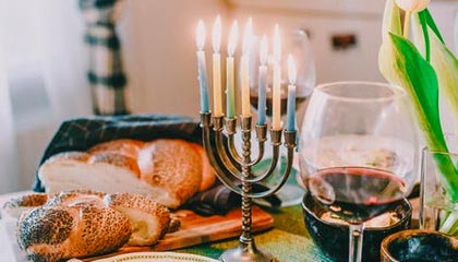 爱游戏下载_ 2025年电竞产业发展趋势：如何把握机会，2020年电竞行业发展趋势