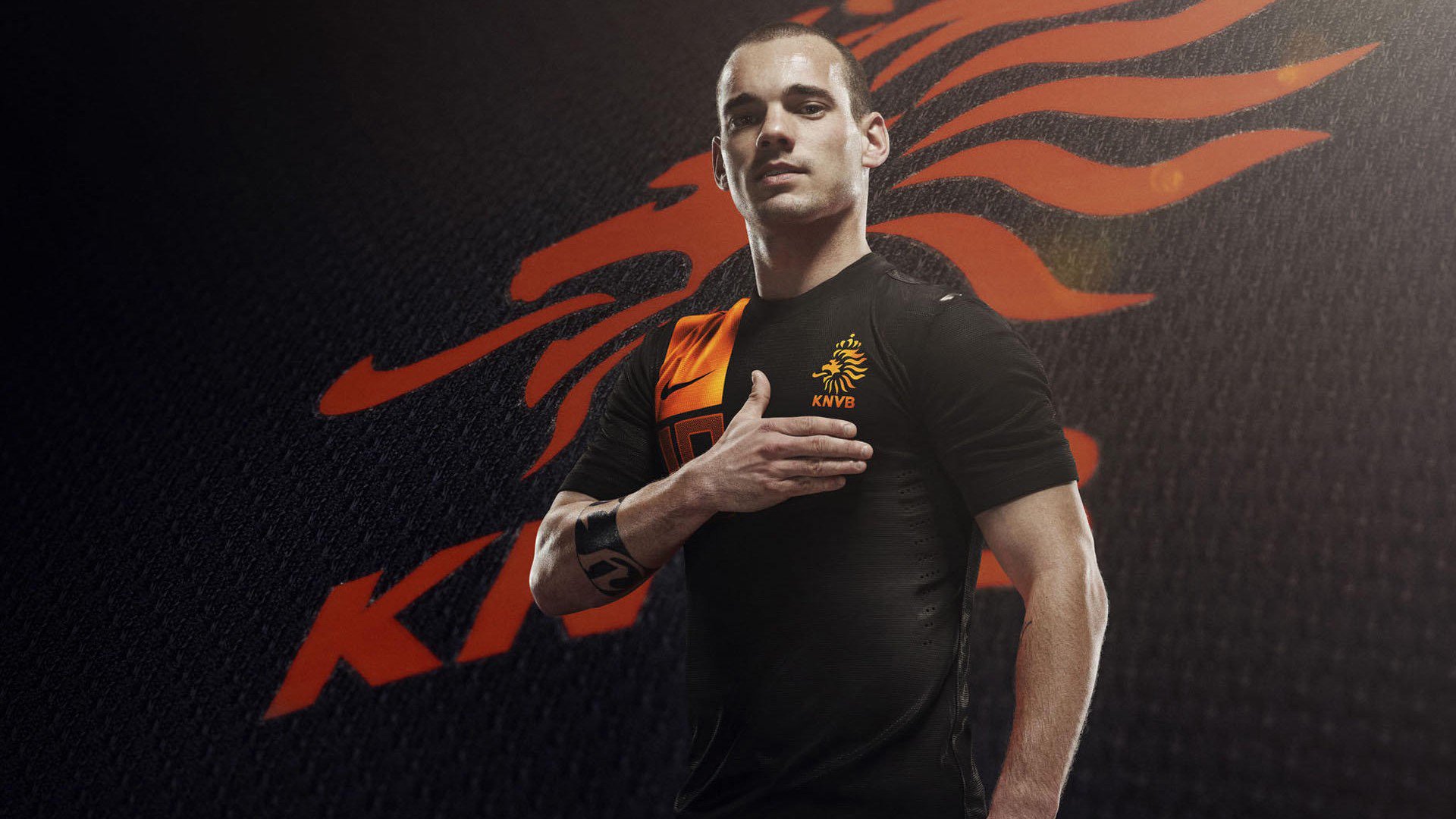 逆境中的“英雄队长”：带伤坚持，逆风翻盘，英雄队队员